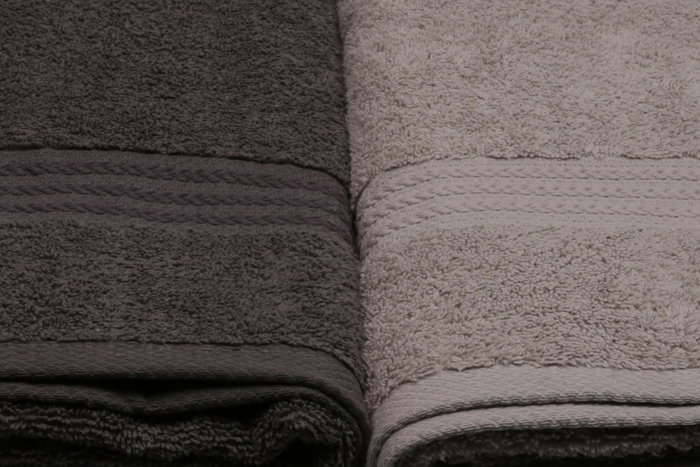 Aucune Juego de 4 toallas de baño - 70 x 140 cm - Blanco, Gris, Gris oscuro, Negro Aucune Juego de 4 toallas de baño - 70 x 140 cm - Blanco, Gris, Gris oscuro, Negro